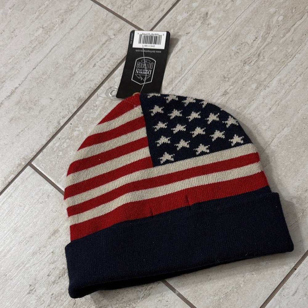 American Flag Knit Beanie..nwt..o/s..Dorfman Hat co.
Outdoor ..acrylic.. unisex